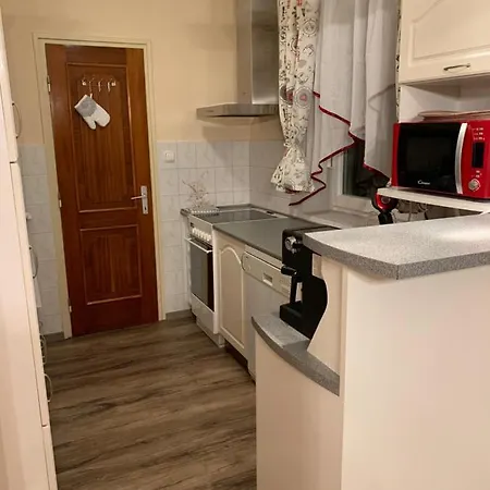 Bakonyi Mamutfenyo Vendeghaz Apartment Tes