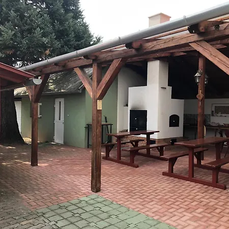 Apartment Bakonyi Mamutfenyo Vendeghaz