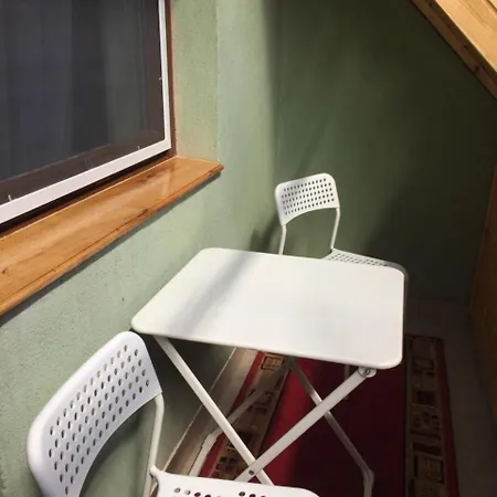 Bakonyi Mamutfenyo Vendeghaz * Tés