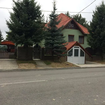 Lejlighed Bakonyi Mamutfenyo Vendeghaz *