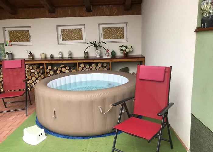 Bakonyi Mamutfenyo Vendeghaz Tés